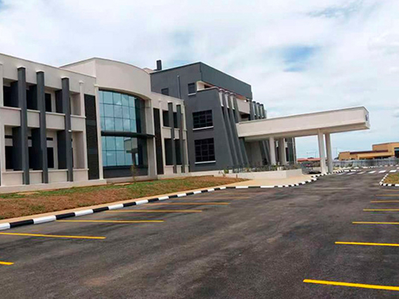 Карума гидроэлектростанция - лагерь работодателей