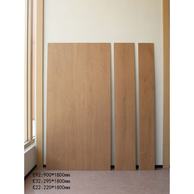 Внутренняя плитка под дерево в гостиной – E92