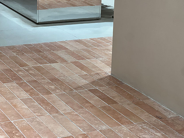 Chain-Clothing Store 