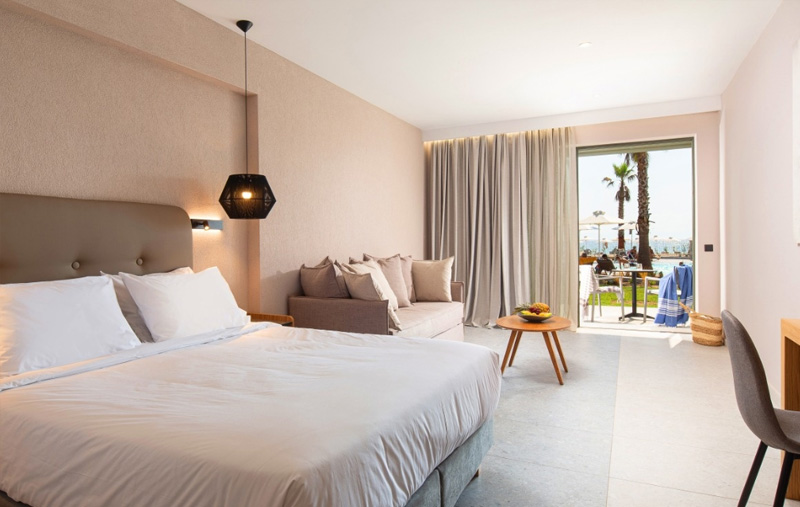 Белая керамическая плитка для спальни