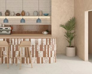 Особенность настенной плитки для гостиной