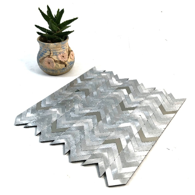 Высококачественная клейкая кожура и плитка