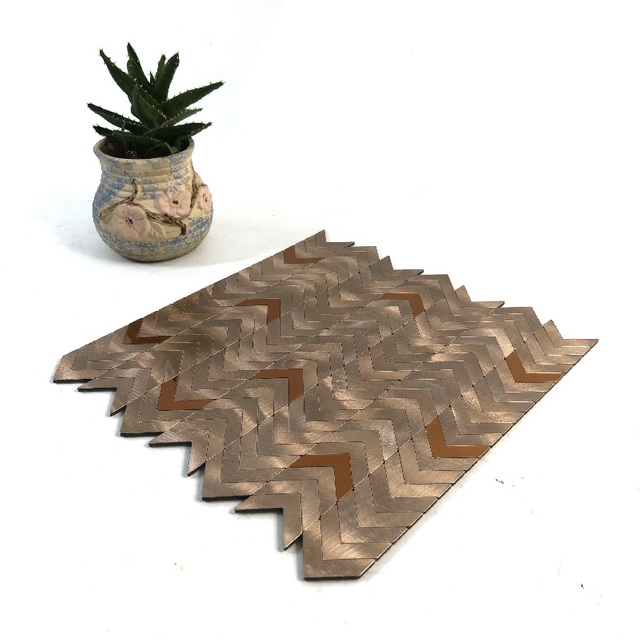 Пил и приклеивайте Backsplash для DIY