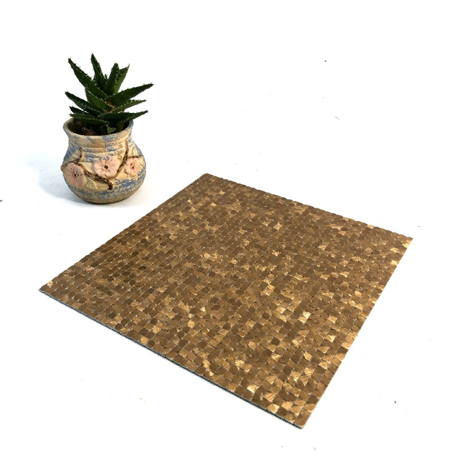 Алюминиевая кожура и плитка