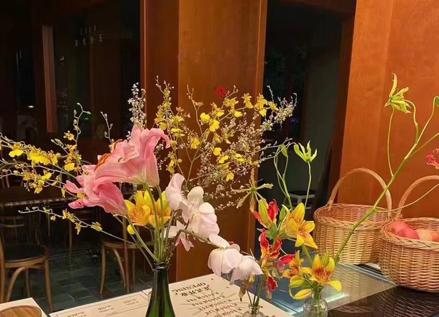 Wi -Fi Ceramics New Project - плитка Flower Art Studio Feature (3)