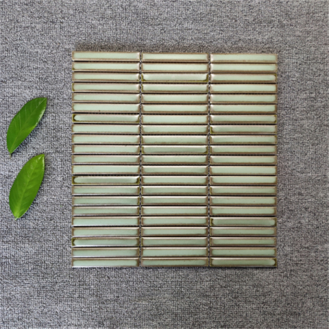 Зеленая мозаичная плитка