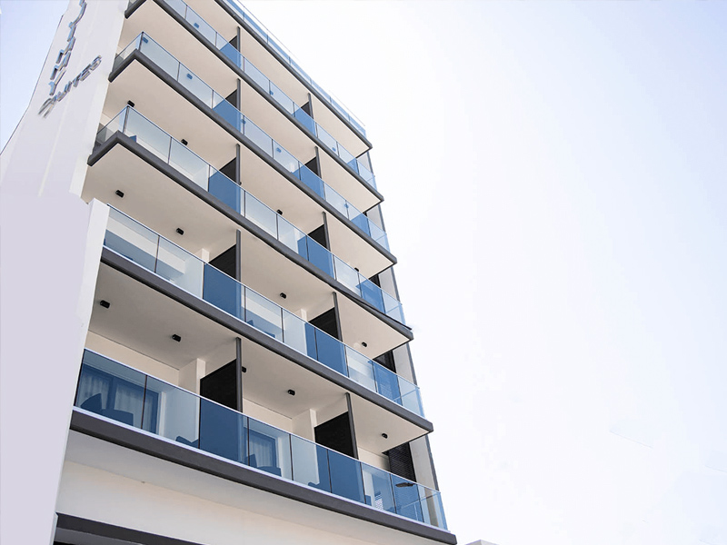 Сюты Джимми --- Ларнака, -сипрос